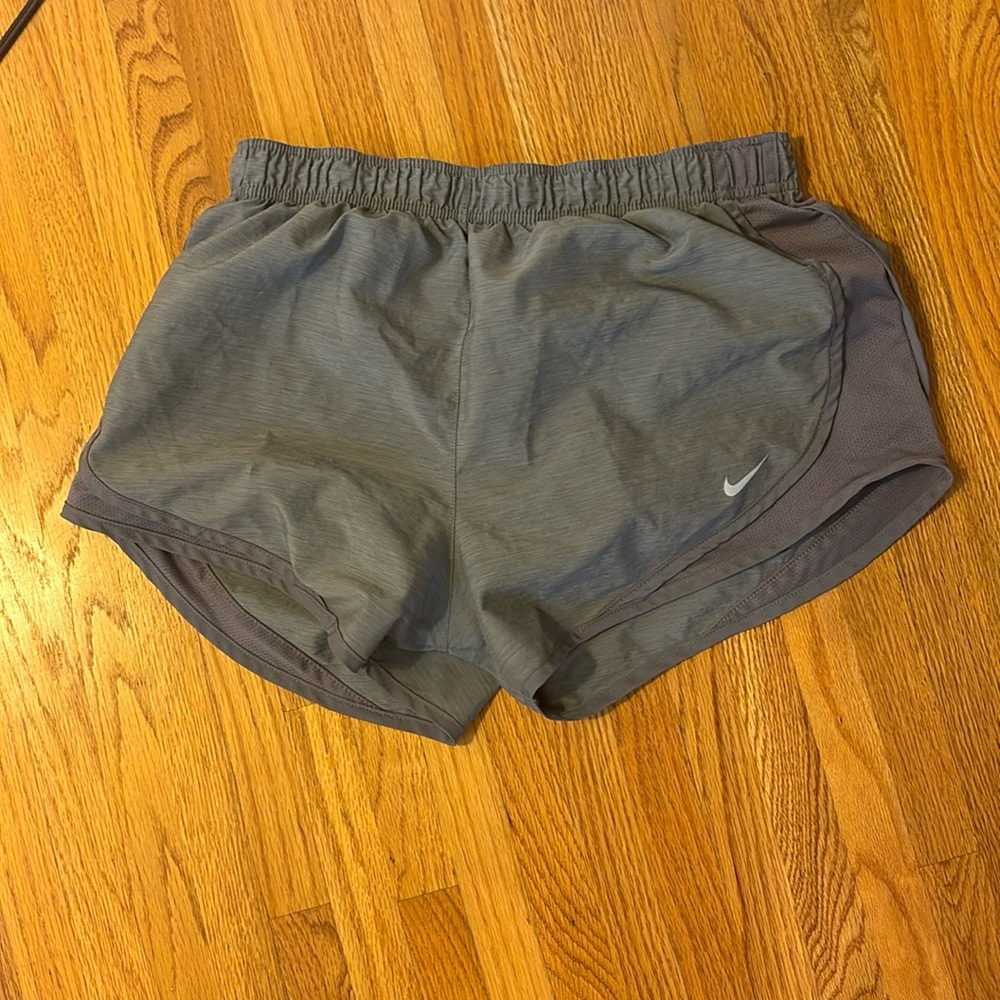 Nike Tempo running shorts size medium